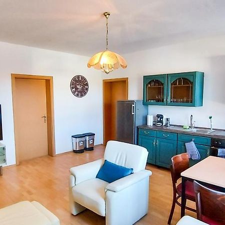 DIVINO Pension Apartment Lutzen Bagian luar foto